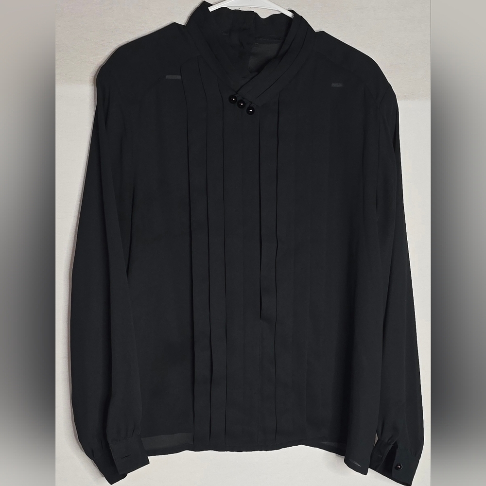 Vintage Laura and Jayne Size 16 Blouse Pleated Front Buttons Collar Black